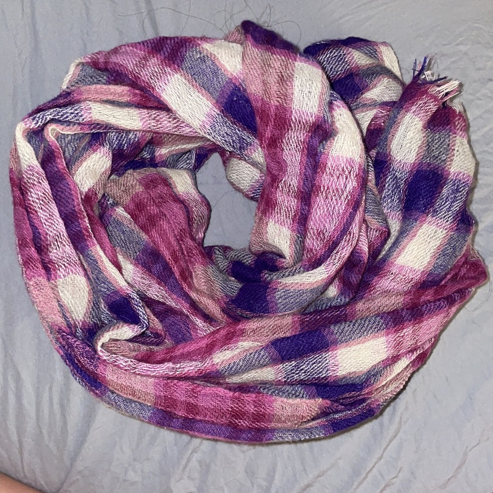 Fall Scarf - Picture 2 of 3